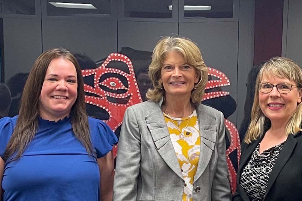 Sen. Lisa Murkowsi, R-Alaska, recently met with leaders of the Alaska Native Village Corporation Association. (From Twitter)
